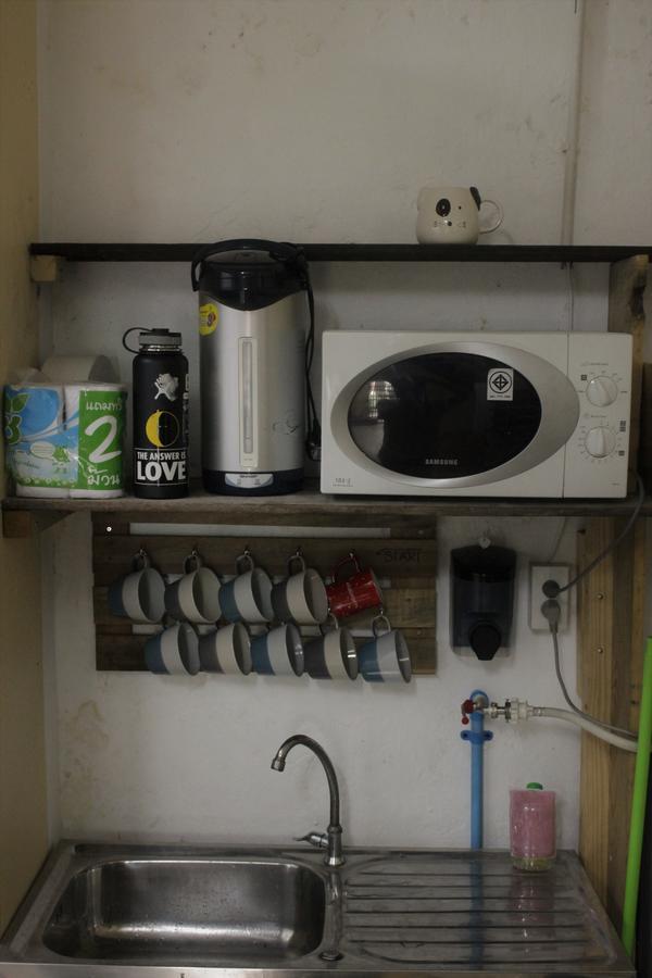The Oasis Hostel Chinatown (Adults Only) กรุงเทพมหานคร ภายนอก รูปภาพ