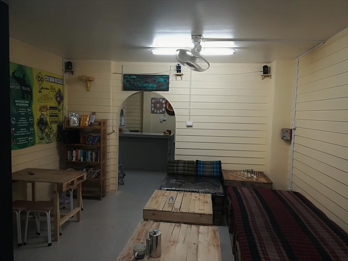 The Oasis Hostel Chinatown (Adults Only) กรุงเทพมหานคร ภายนอก รูปภาพ