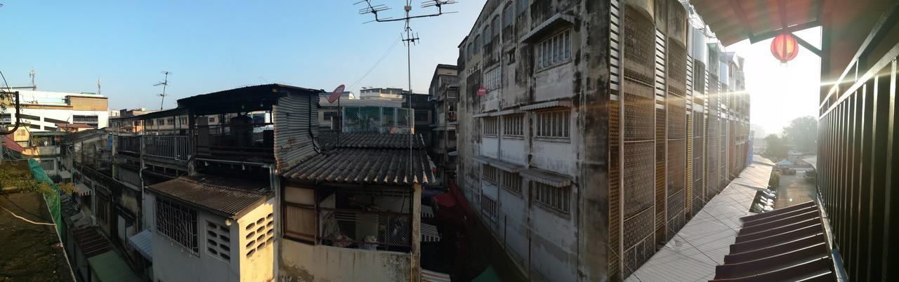 The Oasis Hostel Chinatown (Adults Only) กรุงเทพมหานคร ภายนอก รูปภาพ