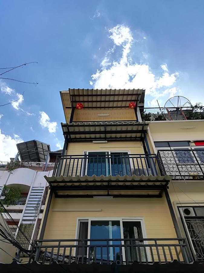 The Oasis Hostel Chinatown (Adults Only) กรุงเทพมหานคร ภายนอก รูปภาพ