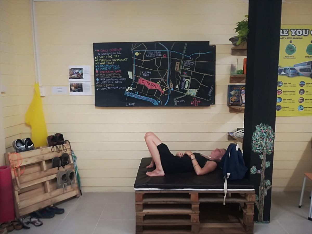 The Oasis Hostel Chinatown (Adults Only) กรุงเทพมหานคร ภายนอก รูปภาพ